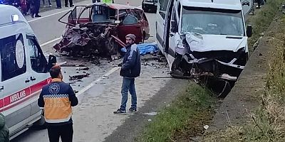 Ordu’da otomobil ile minibüs çarpıştı: 2 ölü, 1 yaralı